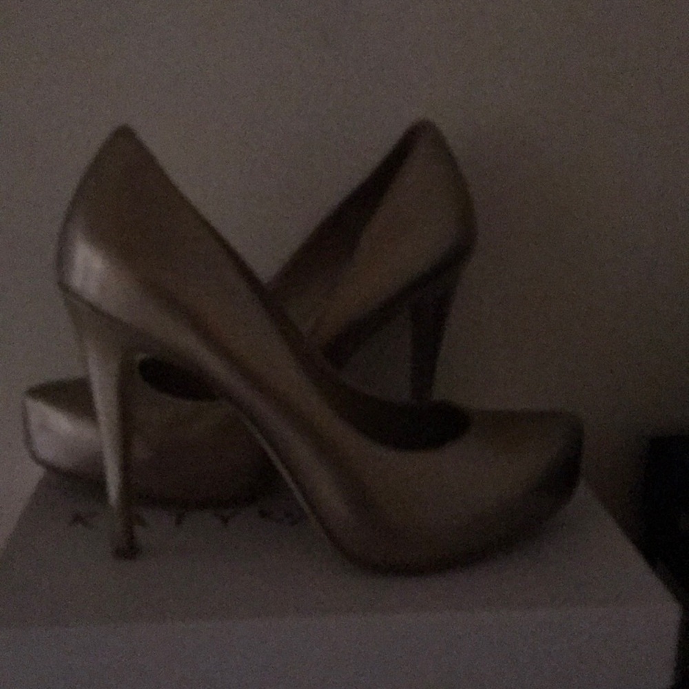 Shoe